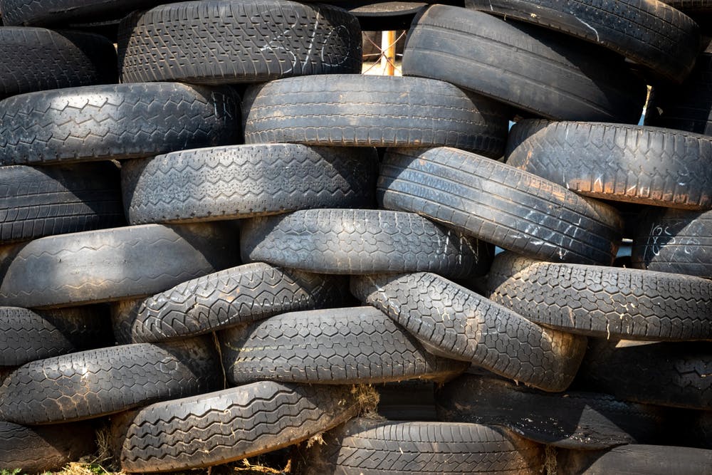 best time to buy tires featured image